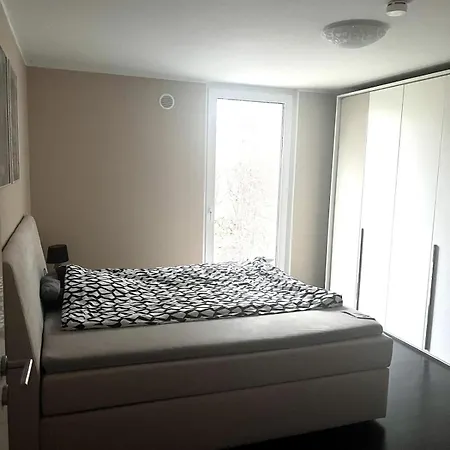 Riedberg Max Apartament *